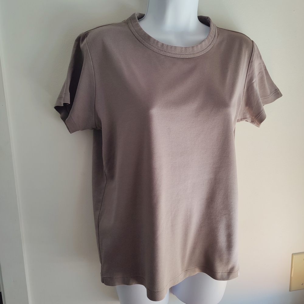 Bundle Uniqlo U Crew Neck T-Shirts - Set of 3 - Picture 2 of 4